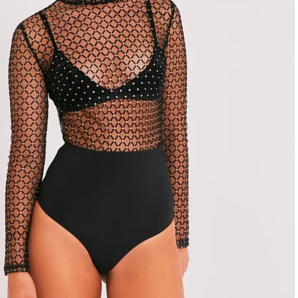 Prettylittlething black and gold bodysuit size 8 in good condition
